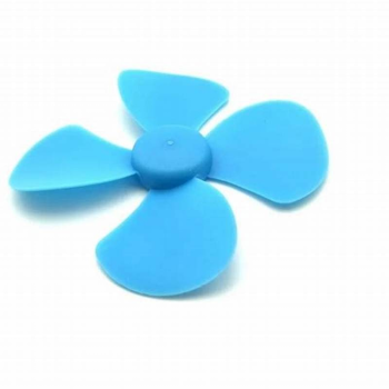 4-blade plastic propeller with a diameter 40mm